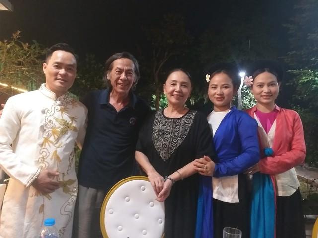 Nữ nghệ sĩ ưu tú Ngọc Thu từ bỏ phim ảnh để mở quán cà phê - Ảnh 4. Nữ nghệ sĩ ưu tú Ngọc Thu từ bỏ phim ảnh để mở quán cà phê - Ảnh 4.