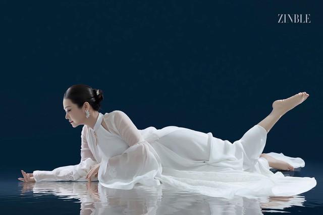 NSƯT Kiều Anh tiết lộ mối tình đầu đầy cảm xúc trong phim Gia đình trái dấu - Ảnh 1. NSƯT Kiều Anh tiết lộ mối tình đầu đầy cảm xúc trong phim Gia đình trái dấu - Ảnh 1.