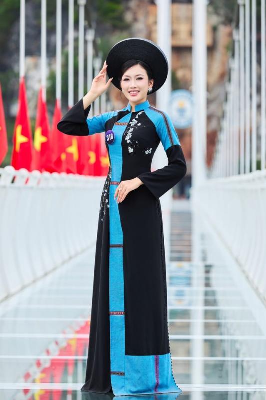 Cô gái dân tộc Thái trắng tiết lộ ước mơ sau khi giành danh hiệu Á hậu - Ảnh 3. Cô gái dân tộc Thái trắng tiết lộ ước mơ sau khi giành danh hiệu Á hậu - Ảnh 3.