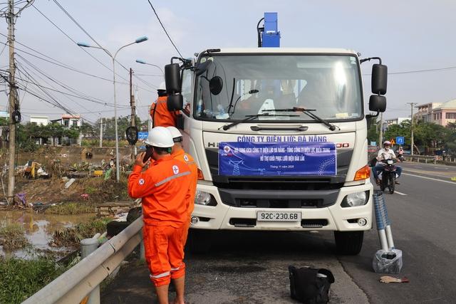 Người rốn lũ Hòa Xuân thở dài: 'Một đêm mà trắng tay hết'- Ảnh 3. Người rốn lũ Hòa Xuân thở dài: 'Một đêm mà trắng tay hết'- Ảnh 3.