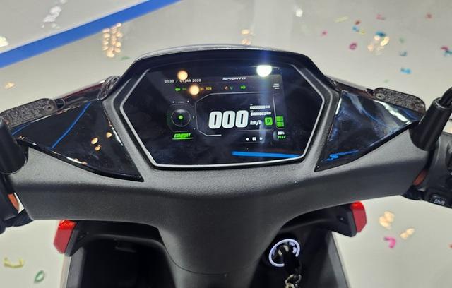 Xe máy điện 'Made in Indonesia' bán gần 500 xe sau 5 ngày, thách thức VinFast - Ảnh 3.
