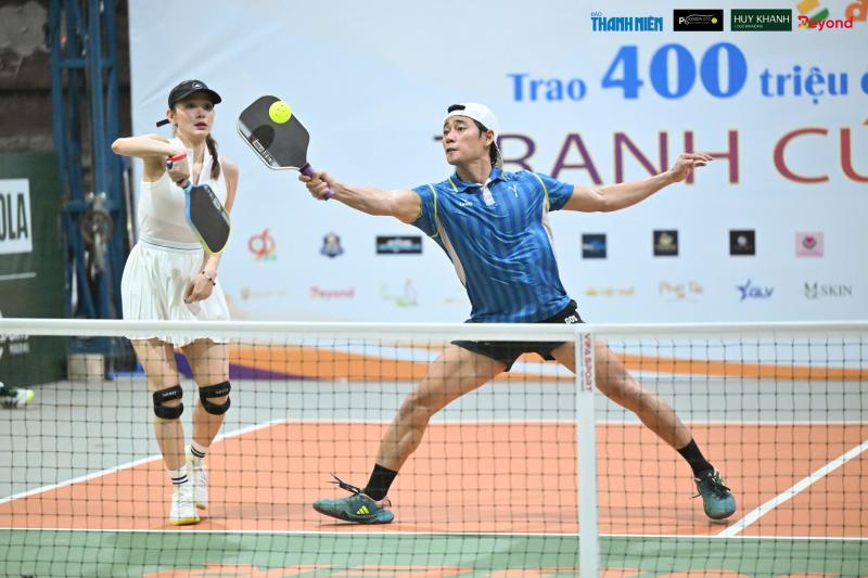 Lợi Trần phim 'Tử chiến trên không' có thêm nhiều nguồn năng lượng tích cực nhờ pickleball- Ảnh 6.