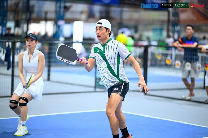 Lợi Trần phim 'Tử chiến trên không' có thêm nhiều nguồn năng lượng tích cực nhờ pickleball- Ảnh 8.