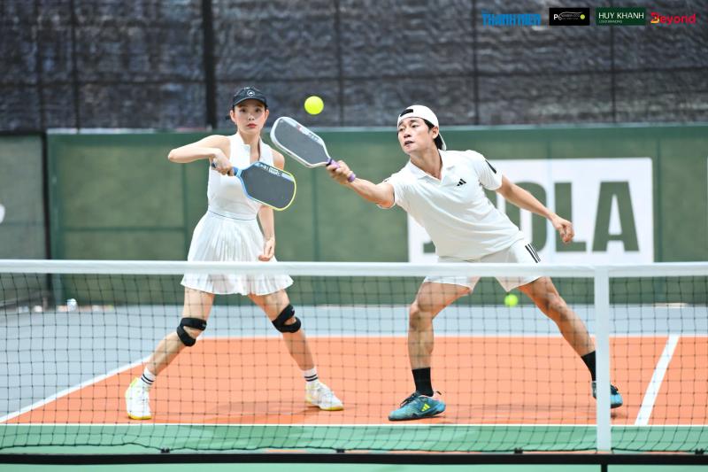 Lợi Trần phim 'Tử chiến trên không' có thêm nhiều nguồn năng lượng tích cực nhờ pickleball- Ảnh 1.