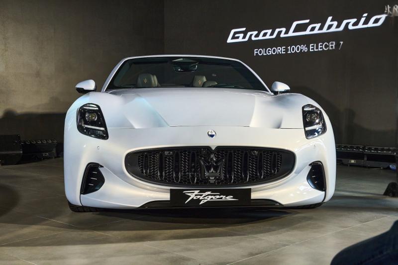 Xe mui trần hạng sang Maserati GranCabrio Folgore giá hơn 13,3 tỉ đồng - Ảnh 11.