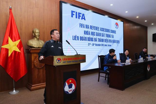 FIFA nói lời đặc biệt cảm ơn VFF, mong mỏi Việt Nam có nhiều trọng tài đẳng cấp thế giới- Ảnh 2. FIFA nói lời đặc biệt cảm ơn VFF, mong mỏi Việt Nam có nhiều trọng tài đẳng cấp thế giới- Ảnh 2.