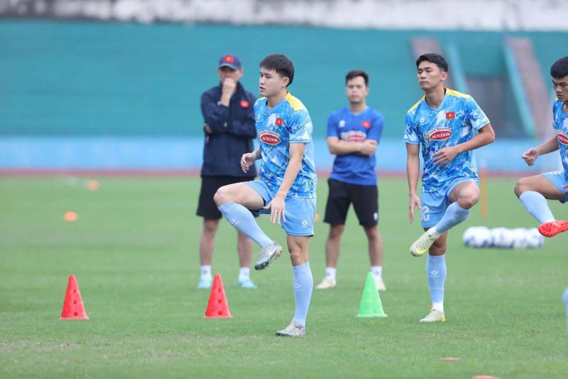 Đội tuyển Việt Nam 'máu lửa' hơn nhờ nhân tố mới- Ảnh 1. Đội tuyển Việt Nam 'máu lửa' hơn nhờ nhân tố mới- Ảnh 1.