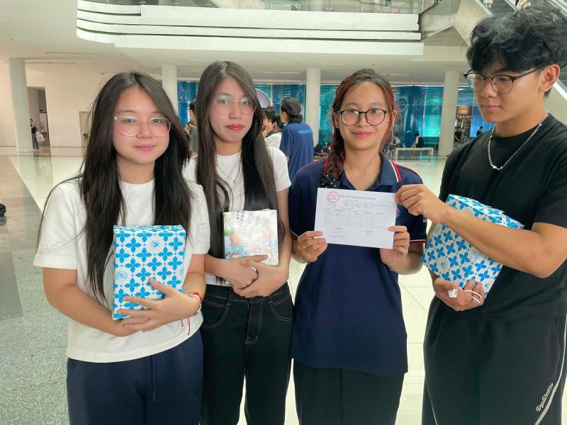 TP.HCM: Mang nồi, niêu, xoong, chảo… ủng hộ bà con vùng lũ - Ảnh 8. TP.HCM: Mang nồi, niêu, xoong, chảo… ủng hộ bà con vùng lũ - Ảnh 8.