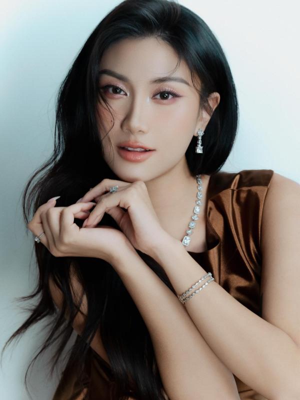 Vẻ quyến rũ của người đẹp Việt 'chinh chiến' tại cuộc thi Miss Cosmo 2025 - Ảnh 3.