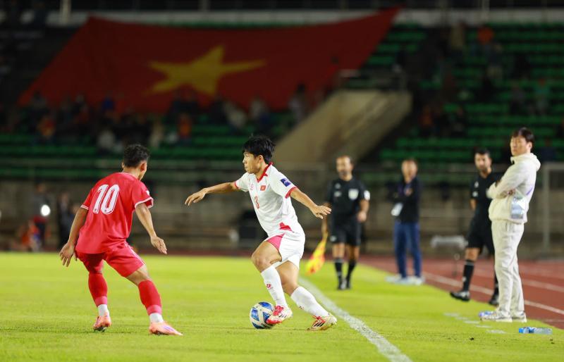 Điểm nhấn đội tuyển Việt Nam 2-0 Lào: Ông Kim mở khóa hàng công, chờ tiếp Malaysia- Ảnh 2. Điểm nhấn đội tuyển Việt Nam 2-0 Lào: Ông Kim mở khóa hàng công, chờ tiếp Malaysia- Ảnh 2.