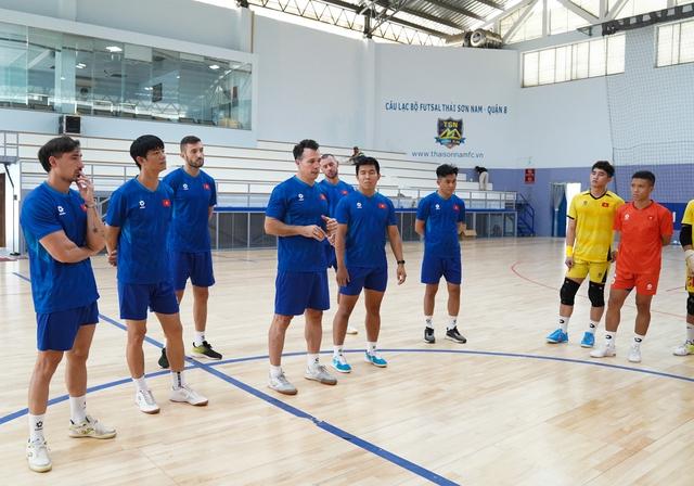 SEA Games: Đội tuyển futsal Việt Nam bất lợi hơn Thái Lan và Indonesia, tại sao?- Ảnh 2. SEA Games: Đội tuyển futsal Việt Nam bất lợi hơn Thái Lan và Indonesia, tại sao?- Ảnh 2.