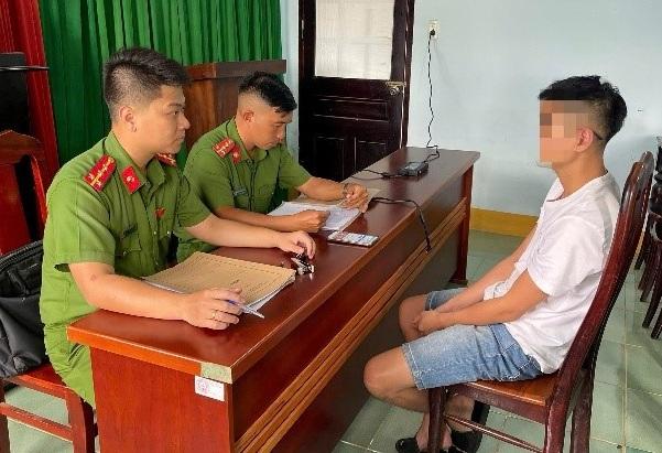 Đăng tin sai sự thật về tiệm vàng, nam thanh niên bị xử phạt 7,5 triệu đồng- Ảnh 1. Đăng tin sai sự thật về tiệm vàng, nam thanh niên bị xử phạt 7,5 triệu đồng- Ảnh 1.