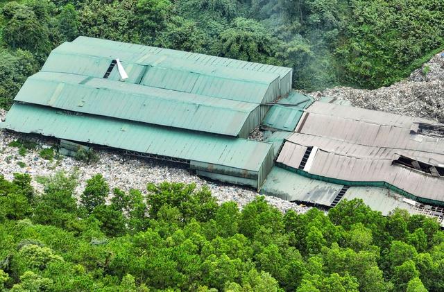 Hơn 70.000 tấn rác tồn đọng tại Nhà máy xử lý rác Bảo Lộc - Ảnh 1.