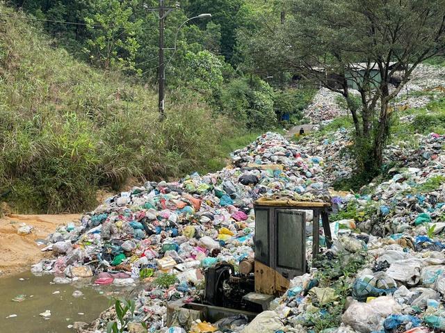 Rác tồn đọng Bảo Lộc vượt 70 . 000 Tấn gây ô nhiễm môi trường nghiêm trọng - Ảnh 2. Rác tồn đọng Bảo Lộc vượt 70 . 000 Tấn gây ô nhiễm môi trường nghiêm trọng - Ảnh 2.