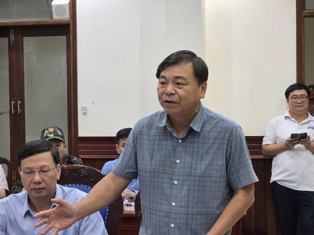 Phó thủ tướng Trần Hồng Hà: Không được hạ cấp độ ứng phó với bão Kalmaegi - Ảnh 2.