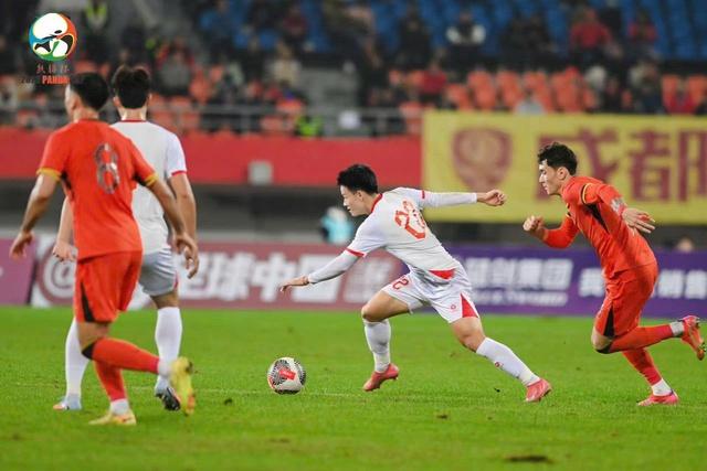 Báo chí Trung Quốc: Ngôi vương Panda Cup rất khó đoán, phải dè chừng U.23 Việt Nam- Ảnh 2.