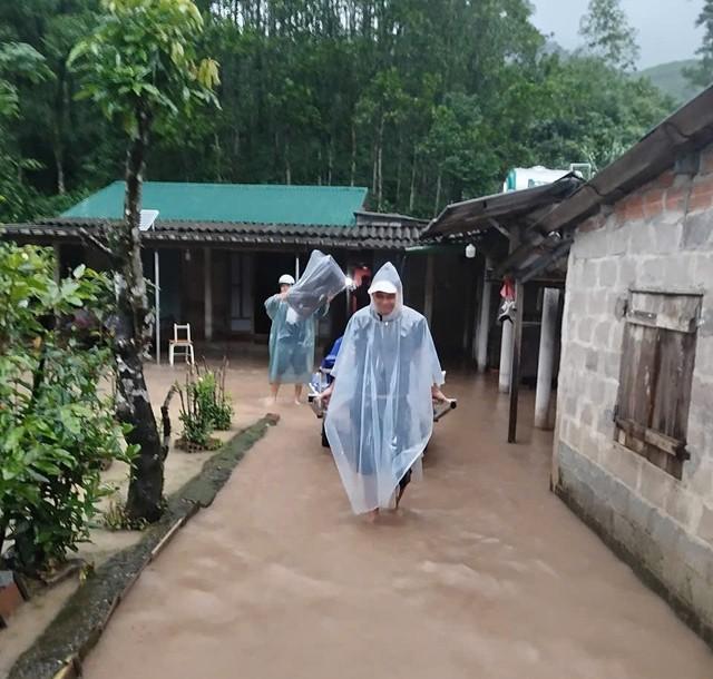 Mưa lớn lại gây ngập nhiều khu vực ở Quảng Trị- Ảnh 1.