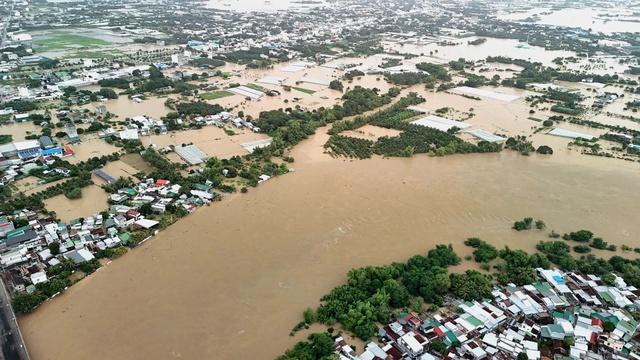 Khánh Hòa: Hồ Sông Cái tăng xả lũ vượt 2.000 m³/s, cảnh báo ngập sâu 3,5m - Ảnh 2.