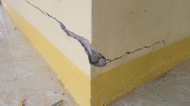 Nứt hàng loạt công trình ở Gia Lai sau tiếng nổ dưới lòng đất- Ảnh 1. Nứt hàng loạt công trình ở Gia Lai sau tiếng nổ dưới lòng đất- Ảnh 1.