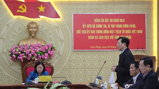 Chủ tịch Ủy ban T.Ư MTTQ Việt Nam Bùi Thị Minh Hoài thăm đồng bào vùng lũ Lâm Đồng- Ảnh 6.