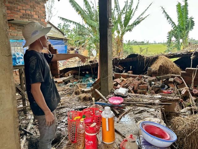 Rốn lũ Phú Yên cũ gượng dậy giữa đổ nát sau ngập lụt lịch sử- Ảnh 3. Rốn lũ Phú Yên cũ gượng dậy giữa đổ nát sau ngập lụt lịch sử- Ảnh 3.