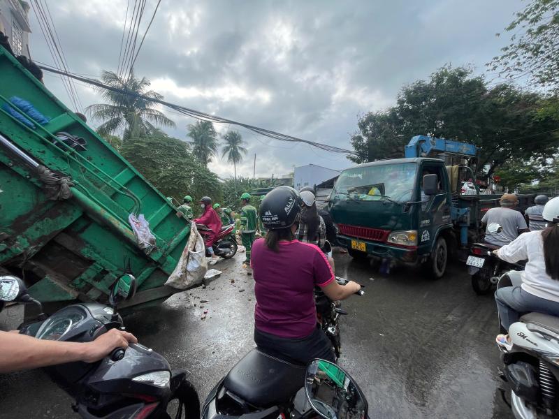 Khánh Hòa cấp tập thu dọn lượng rác khổng lồ ở phường Tây Nha Trang- Ảnh 16.