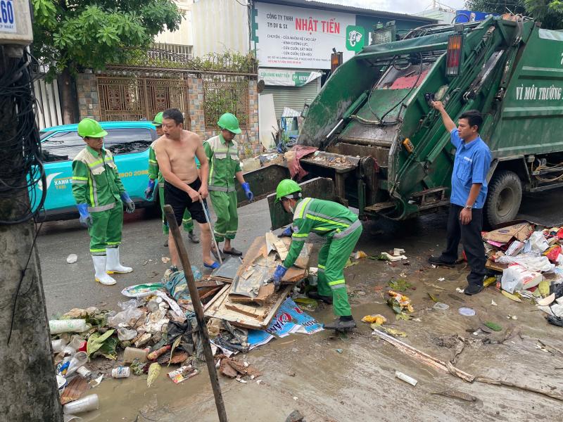 Khánh Hòa cấp tập thu dọn lượng rác khổng lồ ở phường Tây Nha Trang- Ảnh 15.
