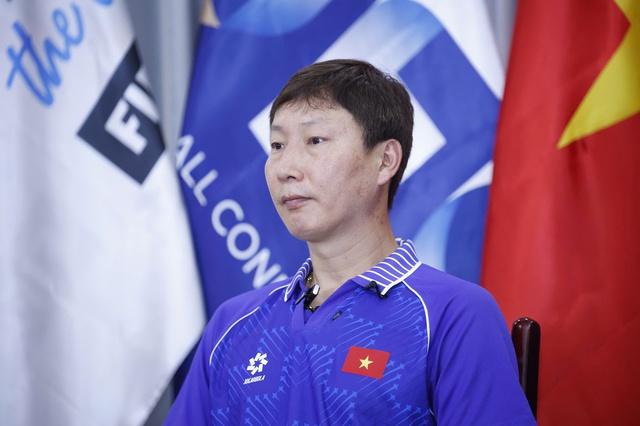 Lời cảm ơn đặc biệt HLV Kim Sang-sik gửi VFF: 'Khi chúng tôi thiếu đồ ăn ở SEA Games...'- Ảnh 1. Lời cảm ơn đặc biệt HLV Kim Sang-sik gửi VFF: 'Khi chúng tôi thiếu đồ ăn ở SEA Games...'- Ảnh 1.