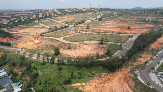Thanh tra phát hiện dự án kéo dài 11 năm ở Mũi Né vướng nhiều sai phạm - Ảnh 1.