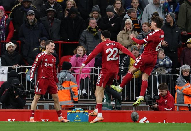 ‘Bom tấn’ Florian Wirtz làm điều đặc biệt, Liverpool đánh bại Wolves: Vẫn khó đuổi kịp Arsenal- Ảnh 1.