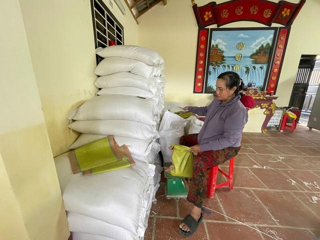 Khánh hòa hỗ trợ người dân không có đăng ký cư trú sau mưa lũ - Ảnh 3. Khánh hòa hỗ trợ người dân không có đăng ký cư trú sau mưa lũ - Ảnh 3.