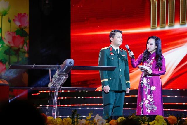 - Ảnh 1. Trung tá quân đội kể chuyện làm chủ công nghệ sản xuất, chế áp UAV - Ảnh 1.