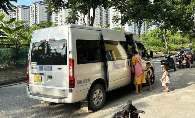Tài xế chú ý quy định mới khi chở trẻ em trên ô tô - Ảnh 2.