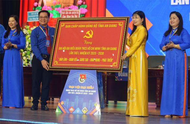 Anh Phan Duy Bằng giữ chức Bí thư Tỉnh đoàn An Giang nhiệm kỳ 2025-2030- Ảnh 1. Anh Phan Duy Bằng giữ chức Bí thư Tỉnh đoàn An Giang nhiệm kỳ 2025-2030- Ảnh 1.