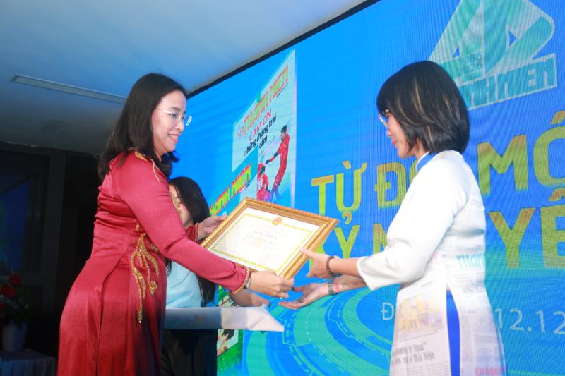 Báo Thanh Niên trong hành trình lan tỏa tinh thần 'Hào hiệp-Tử tế-Nhân văn-Tin cậy'- Ảnh 2. Báo Thanh Niên trong hành trình lan tỏa tinh thần 'Hào hiệp-Tử tế-Nhân văn-Tin cậy'- Ảnh 2.