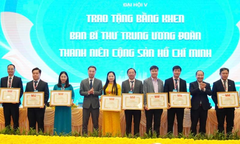Anh Hà Anh Đức tái cử làm Chủ tịch Hội thầy thuốc trẻ Việt Nam - Ảnh 1.