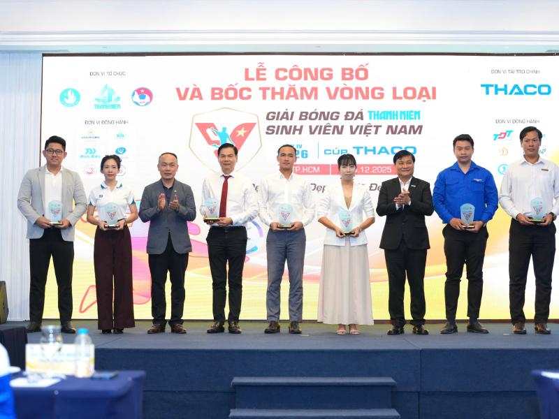TNSV THACO cup 2026: Tiếp nối thành công rực rỡ của bóng đá Việt Nam- Ảnh 3. TNSV THACO cup 2026: Tiếp nối thành công rực rỡ của bóng đá Việt Nam- Ảnh 3.