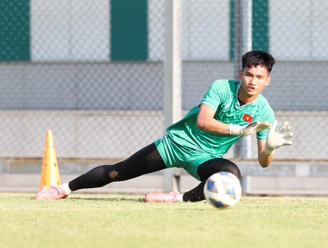 HLV Kim Sang-sik thay gấp nhân sự cho U.23 Việt Nam: Nhân tố rất tiềm năng- Ảnh 1. HLV Kim Sang-sik thay gấp nhân sự cho U.23 Việt Nam: Nhân tố rất tiềm năng- Ảnh 1.