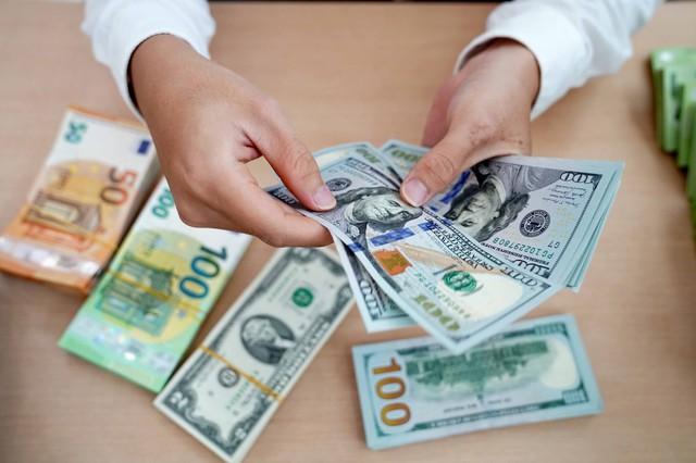 Giá USD hôm nay 9.12.2025: Tăng ngược chiều euro và bảng Anh- Ảnh 1. Giá USD hôm nay 9.12.2025: Tăng ngược chiều euro và bảng Anh- Ảnh 1.