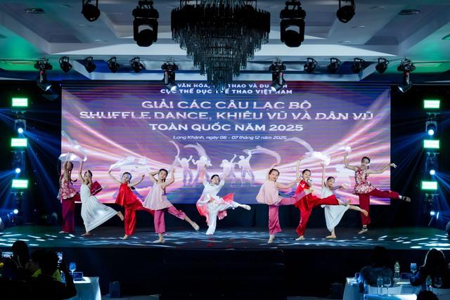 Hấp dẫn giải CLB shuffle dance, khiêu vũ và dân vũ thể thao toàn quốc 2025- Ảnh 1. Hấp dẫn giải CLB shuffle dance, khiêu vũ và dân vũ thể thao toàn quốc 2025- Ảnh 1.