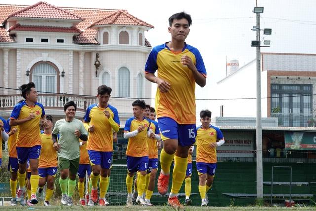 Trường ĐH Nam Cần Thơ quyết tâm giành 'vé vàng' vòng loại TNSV THACO cup 2026- Ảnh 3. Trường ĐH Nam Cần Thơ quyết tâm giành 'vé vàng' vòng loại TNSV THACO cup 2026- Ảnh 3.