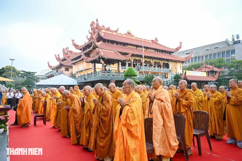 An vị vĩnh viễn xá lợi trái tim Bồ tát Thích Quảng Đức tại Việt Nam QuốcTự  - Ảnh 2.