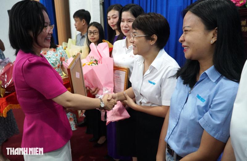 TP.HCM khen thưởng 9 tác phẩm hay, xuất sắc của Báo Thanh Niên - Ảnh 2.