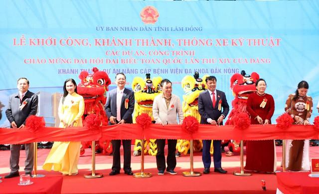 Bệnh viện Đa khoa Đắk Nông có bãi đáp trực thăng đầu tiên tại Lâm Đồng - Ảnh 2. Bệnh viện Đa khoa Đắk Nông có bãi đáp trực thăng đầu tiên tại Lâm Đồng - Ảnh 2.