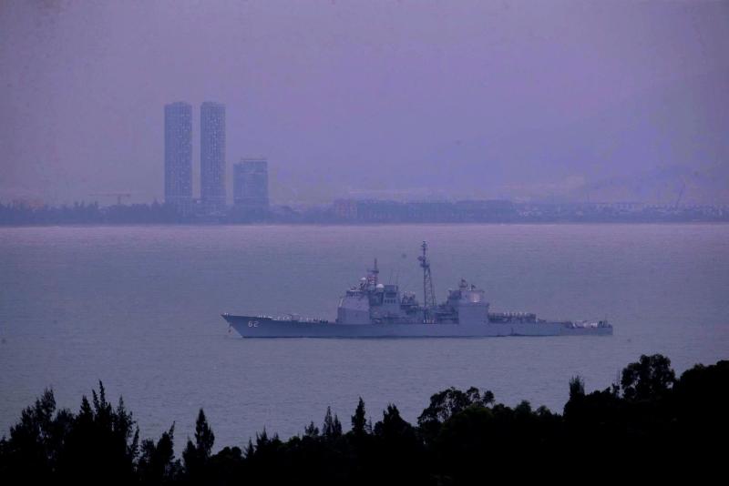 Tàu Hải quân Mỹ USS Tripoli và USS Robert Smalls cập cảng Đà Nẵng - Ảnh 1. Tàu Hải quân Mỹ USS Tripoli và USS Robert Smalls cập cảng Đà Nẵng - Ảnh 1.