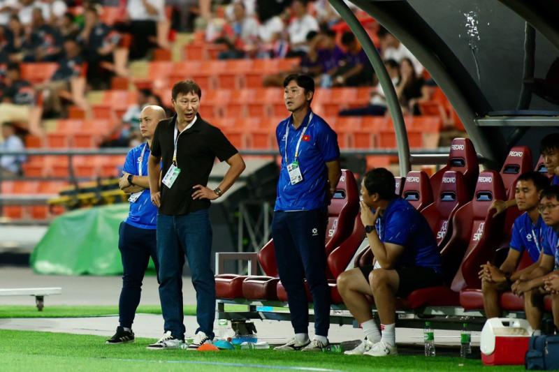 'Tôi có bản lý lịch khá đẹp tại Việt Nam', niềm kiêu hãnh chân thật của HLV Kim Sang-sik- Ảnh 1.