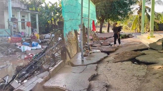 Người Đắk Lắk gom quà cứu trợ gửi vùng lũ lụt Lâm Đồng: 'Lá rách đùm lá tả tơi' - Ảnh 1. Người Đắk Lắk gom quà cứu trợ gửi vùng lũ lụt Lâm Đồng: 'Lá rách đùm lá tả tơi' - Ảnh 1.