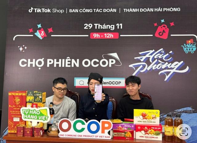 Gen z đất cảng đưa đặc sản thành 'sao' TikTok thu được triệu lượt xem - Ảnh 2. Gen z đất cảng đưa đặc sản thành 'sao' TikTok thu được triệu lượt xem - Ảnh 2.