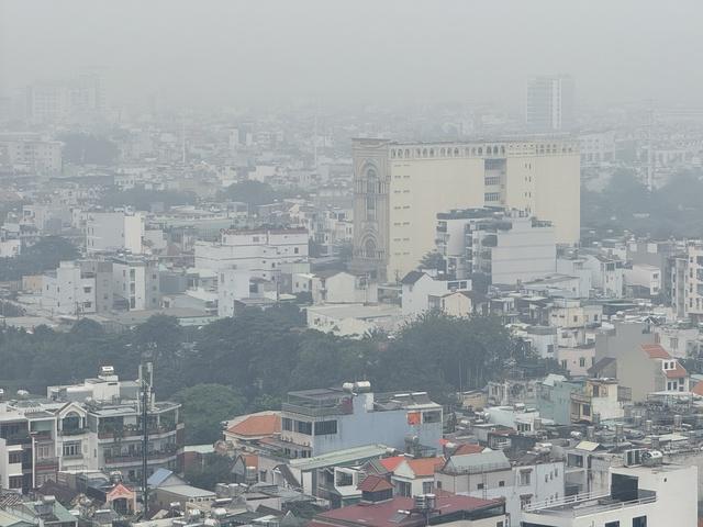 TP.HCM báo động ô nhiễm không khí: 2 'thủ phạm' chính và hướng giải quyết ngay- Ảnh 3. TP.HCM báo động ô nhiễm không khí: 2 'thủ phạm' chính và hướng giải quyết ngay- Ảnh 3.