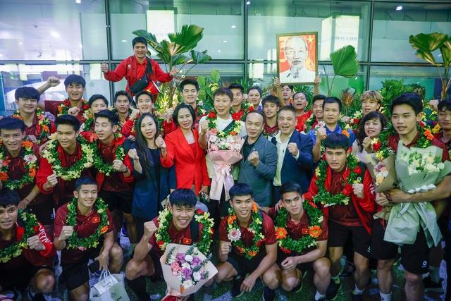 Chủ tịch VFF chia sẻ gan ruột: 'Bóng đá Việt Nam đã thành công rực rỡ'- Ảnh 2. Chủ tịch VFF chia sẻ gan ruột: 'Bóng đá Việt Nam đã thành công rực rỡ'- Ảnh 2.